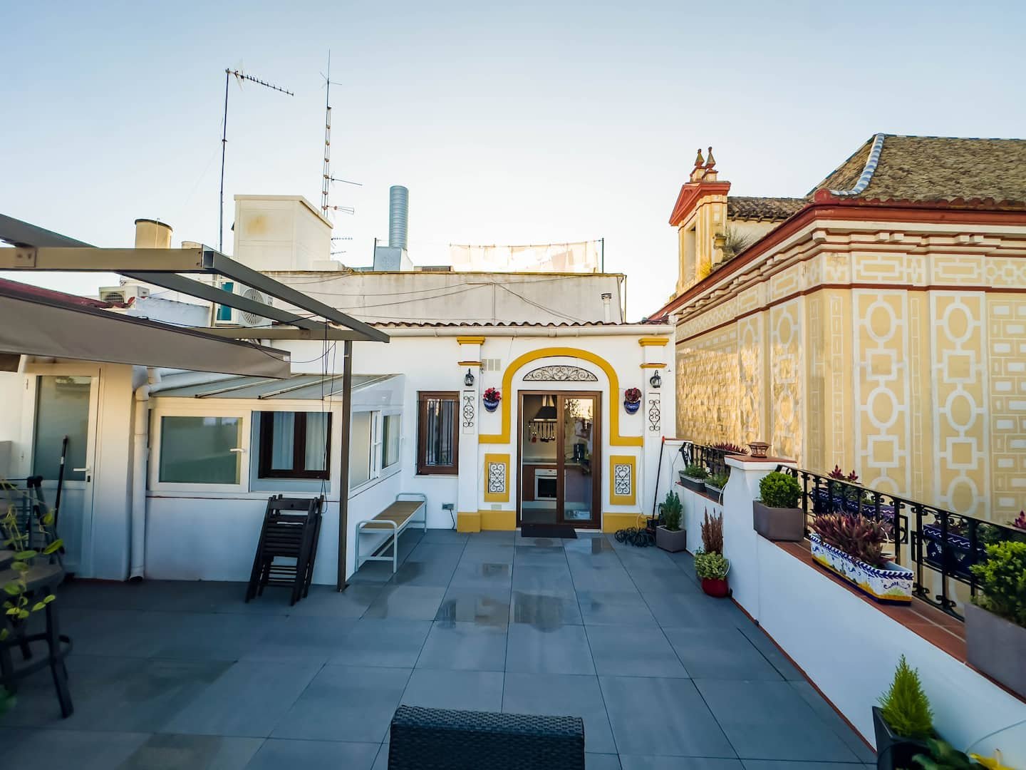 5-Bedroom Gem in the Heart of Seville — photo 2