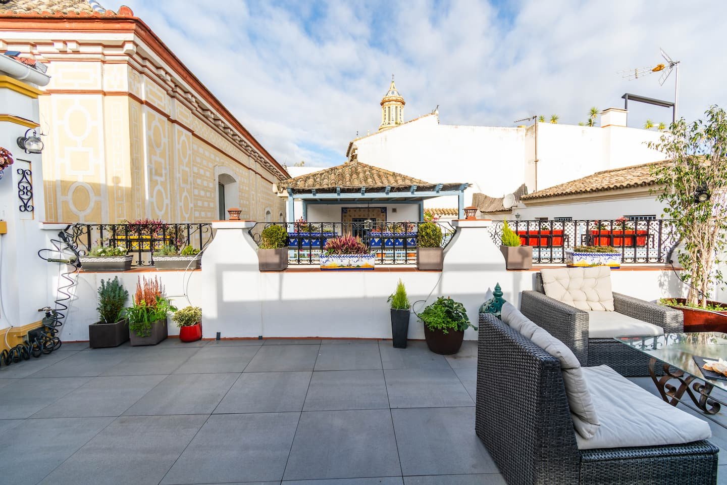 5-Bedroom Gem in the Heart of Seville — photo 3