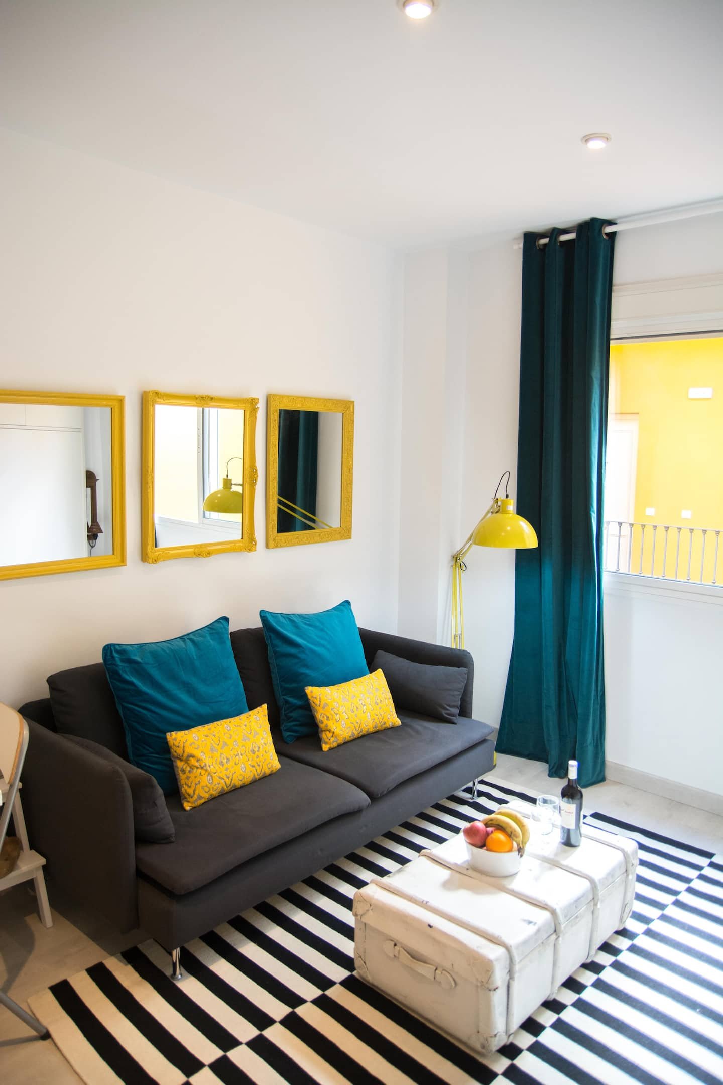 Cool, Stylish Studio in Authentic Triana — photo 3